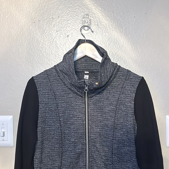 LULULEMON Daily Yoga Coco Pique Black Jacket Women’s, Size 6 - Picture 8 of 15